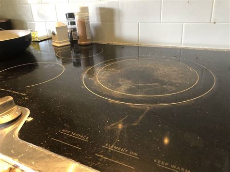 can you clean a stove top with clorox wipes